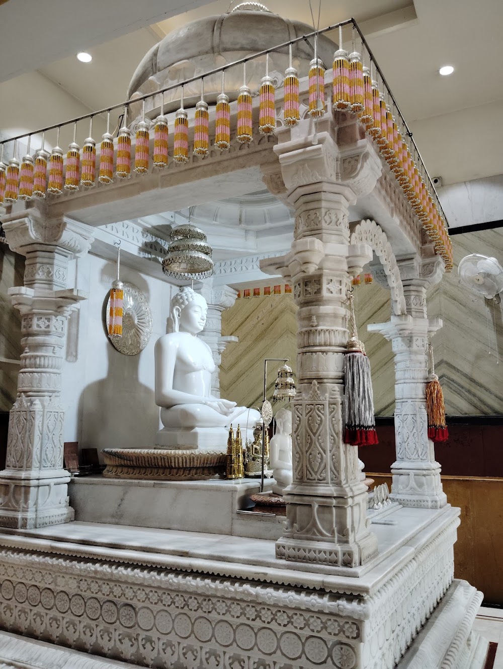 Shri 1008 Munisuvratnath Digamber Jain Mandir, Chinchwad
