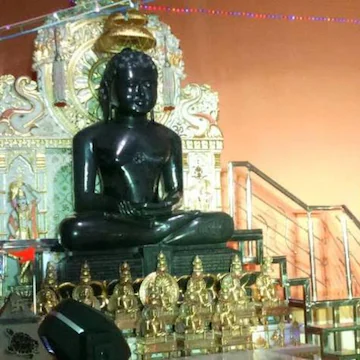 Shri Munisuvratnath Digambar Jain Temple — exterior view